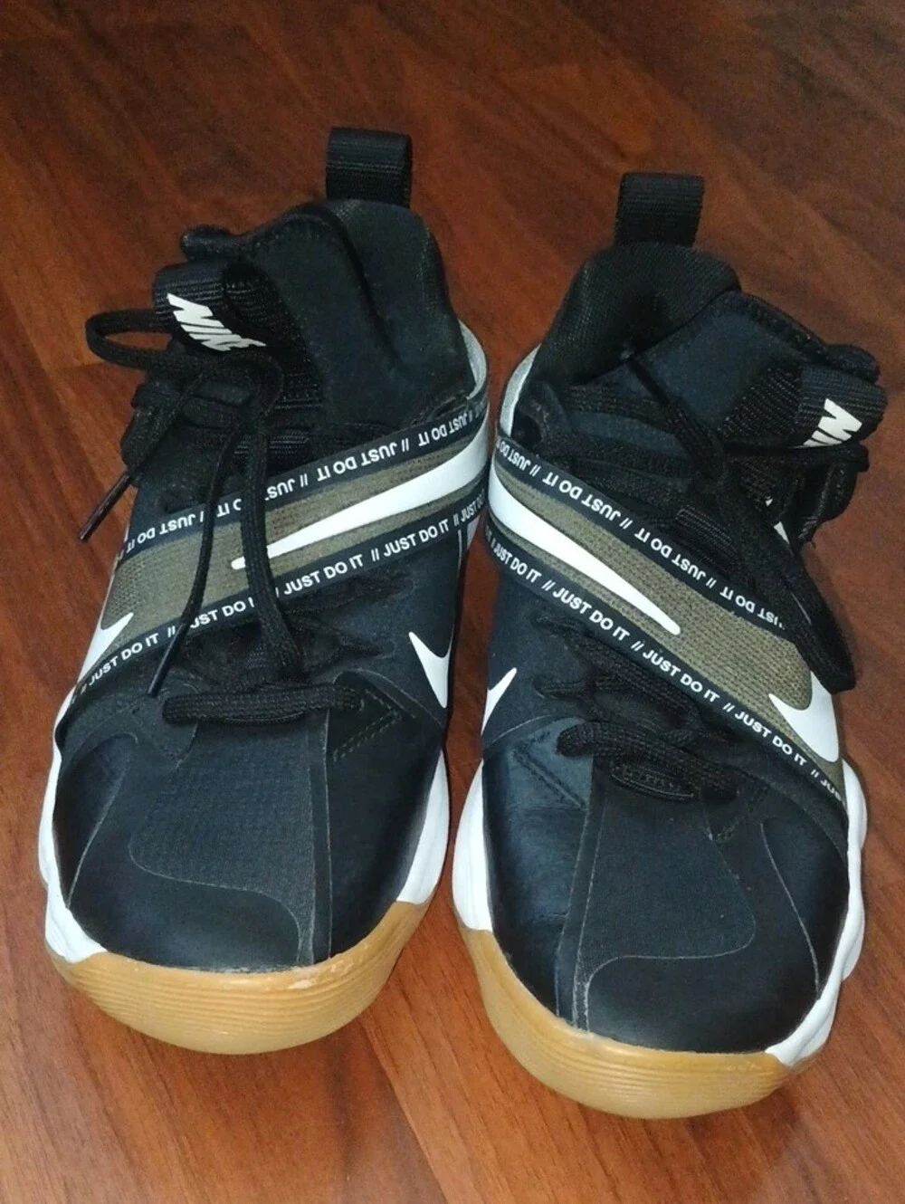 Nike Black and White React Hyperset Women's Volleyball Sneakers with Gum Sole